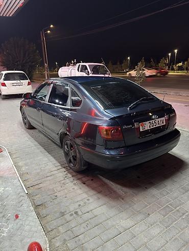 kia sonata: Hyundai Elantra: 2004 г., 1.6 л, Автомат, Бензин, Хэтчбэк — 1