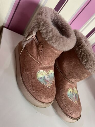 детские шорты для роллеров: Çəkmələr, Qız üçün, 27, UGG lalafo.az -da детские шорты для роллеров: Çəkmələr, Qız üçün, 27, UGG