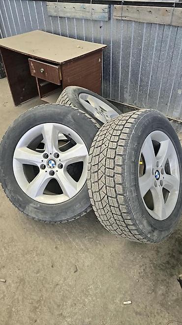 т 28 х4: Дөңгөлөктөр монтажда 255 / 60 / R 18, Кыш, Колдонулган, Комплект, Жеңил унаалар, Куйма, тешиктери - 5 — 1