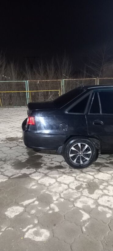 Daewoo: Daewoo Nexia: 2010 г., 1.5 л, Механика, Бензин, Седан