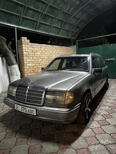 Mercedes-Benz: Mercedes-Benz 230: 1990 г., 2.3 л, Механика, Газ, Универсал