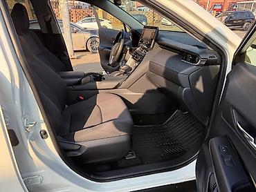 Toyota: Toyota Venza: 2022 г., 2.5 л, Вариатор, Гибрид, Кроссовер — 10