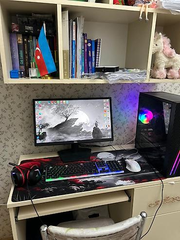 Masaüstü kompüterlər və iş stansiyaları: Gaming stolüstü kompüter komplekti Tərkibi: - Sistem bloku: şüşə — 8