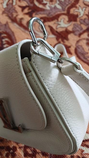 naviforce часы: Классическая сумка, Louis Vuitton, Материал: Натуральная кожа, Съёмный ремень, Женские, Б/у — 2