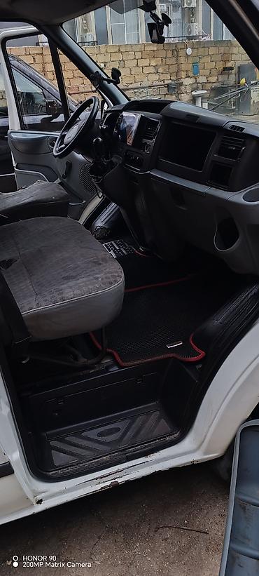ford focus 2006: Ford Transit mikroavtobus (ağ rəng, qabaqdan görüntü) Xüsusiyyətlər — 3