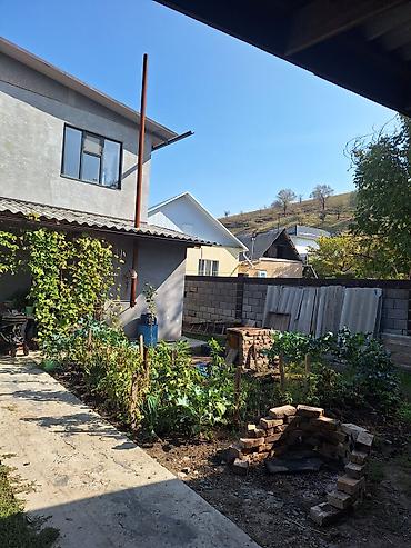 Продажа таунхаусов: Продаётся 2-х уровневый Таунхаус в селе Орто-Сай. Год постройки 2025 — 22