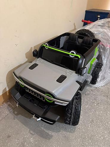 Uşaq üçün elektrik maşınları: Uşaq üçün elektrikli mini jeep - Korpus: boz-qara rənglərdə, yaşıl — 3