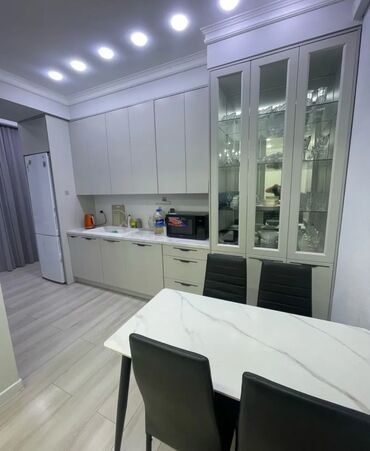 срочно продается квартира: 3 бөлмө, 95 кв. м, Элитка, 3 кабат, Дизайнердик ремонт
