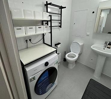 аренда евартир: 🏠 1-комнатная квартира
📍 ЦУМ
🏙 Бишкек
💰 33 000 сом — 3