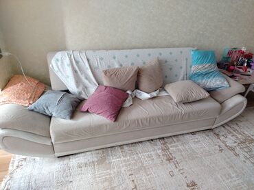 divan 100 azn: Divan, İşlənmiş, Açılan, Bazalı, Parça, Çatdırılma yoxdur
