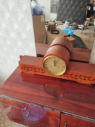 Продаются настольные механические (каминные) часы "Янтарь" ( СССР)