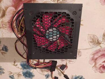 Prosessorlar: Qida bloku 450 W, İşlənmiş