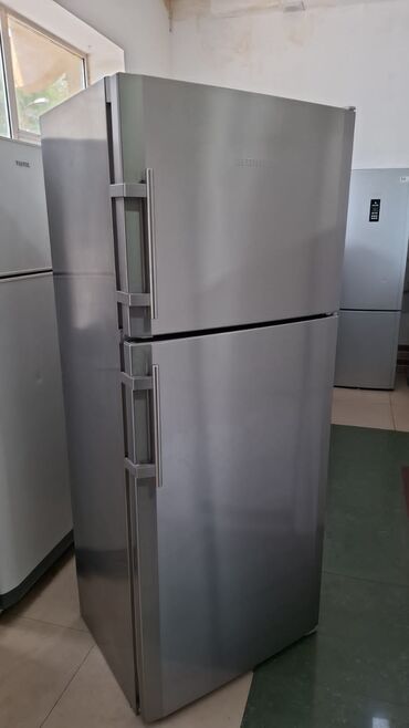 Liebherr iki qapılı soyuducu - Rəng: paslanmayan polad (inox), mat