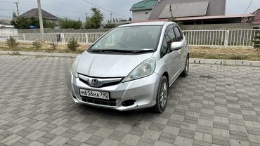 стирим хонда: Honda Fit: 2011 г., 1.3 л, Вариатор, Гибрид