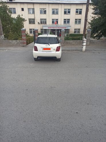 тайота ленкрузер 105: Toyota ist: 2003 г., 1.3 л, Автомат, Бензин, Хетчбек