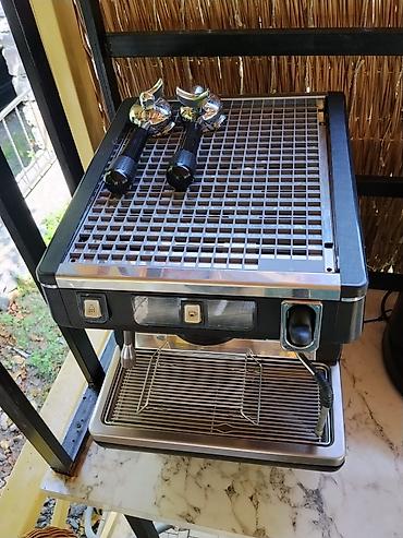 kafe aparati: Kofe aparati, kofe uyuden.1 ay istifade olunub.Nuova Simonelli — 1