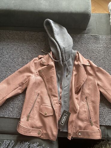 hugo kozna jakna: Nova roze kozna jakna sa kapuljacom (kapuljaca se i skida ) Velicina