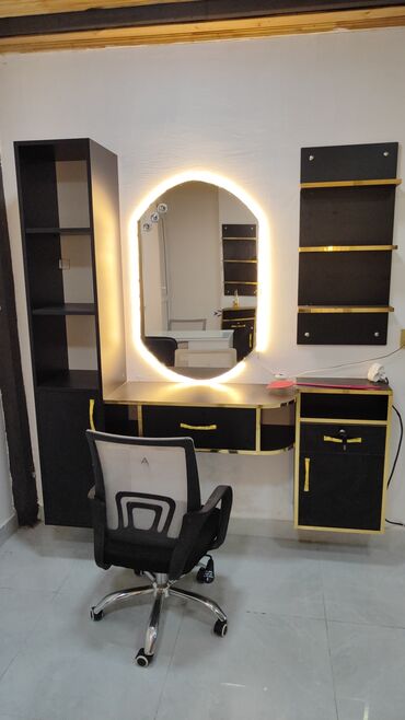 Digər salon, tibbi mebel: Salon ucun 3 eded guzgulu dolab stulu ile birlikde satilir📍1i