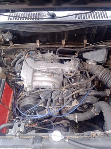 Двигатели, моторы и ГБЦ: Бензиновый мотор Isuzu 1993 г., 3.2 л, Б/у, Оригинал, Япония