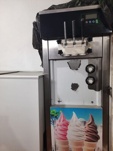 Dondurma aparatları: ❗❗dondurma aparati satilir hec bir prablemi yoxdur 2300 azn satilir