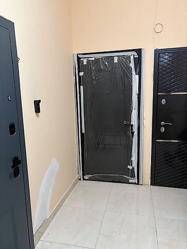həyət qapısı: 70 Kv Saray Jasmin Elektrik işləri görülüb emusiya vurulub, kombi — 5