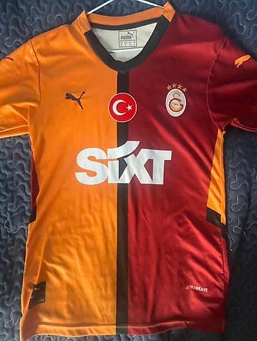 Kişi geyimləri: Galatasaray Osimhen forması orginal deyil amma orginalla birəbirdir — 1