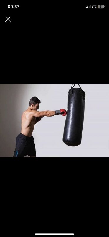 зал бокс: Груша боксерская в хорошем состоянии 
Болшой мешок примерно 70 80 кг