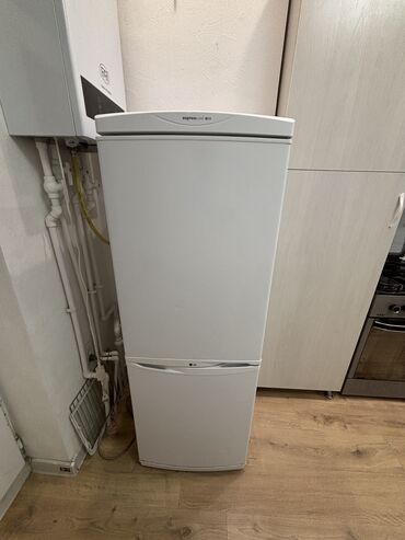 кухонные холодильник: Муздаткыч LG, Колдонулган, Эки эшиктүү, No frost, 55 * 2 * 60