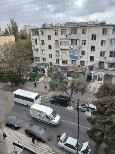 Uzunmüddətli kirayə mənzillər: 20 Yanvar, Memar Əcemi metrosuna bir neçə addımlıq məsafədə yerləşən — 8