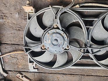 Auto delovi: Ventilator hladnjaka Lada 21214 Niva 1.7i br.1. Polovan, ispravan — 4