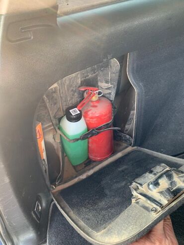 Volkswagen: Volkswagen Passat Variant: 1999 г., 2.3 л, Механика, Бензин, Универсал — 7