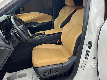 Lexus: Lexus RX: 2023 г., 2.4 л, Вариатор, Гибрид, Внедорожник — 9