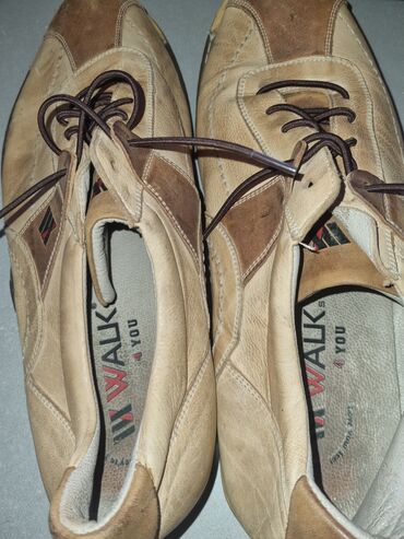 Toy paltarları və aksesuarları: Təmiz arginal Tam dəri ayaggabi. 200 dollara alinib Avropadan