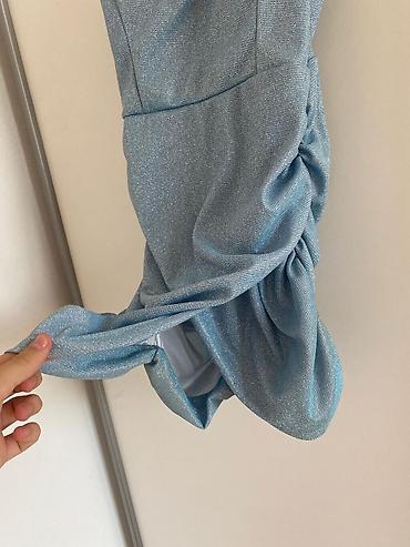 Haljine: Ženska mini haljina sa tankim bretelama, dostupna u više boja: - crna — 9