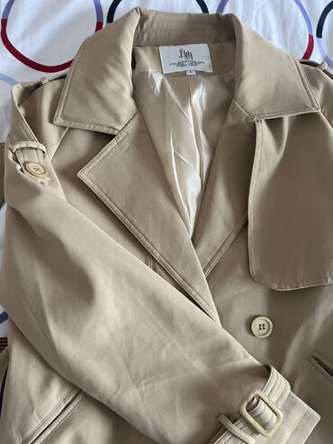 куртка женская зимняя бишкек: Плащ, Классическая модель, L (EU 40)