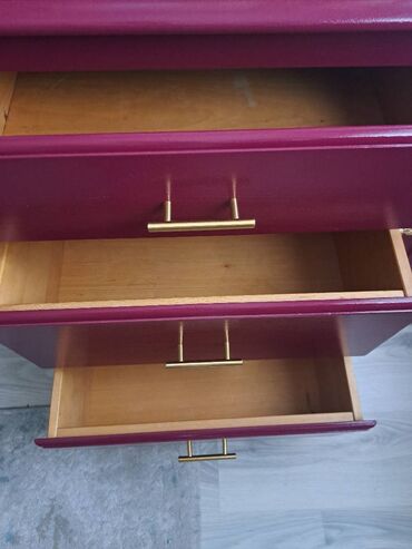 Stilske komode: Stilska komoda Fuchsia Elegantna komoda – unikatno restauriran komad! — 4