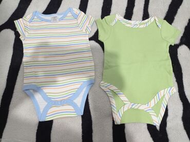 дом вещи: Детские вещи по 60с.а новые по 100с. и детские обувь по 120с . игрушки