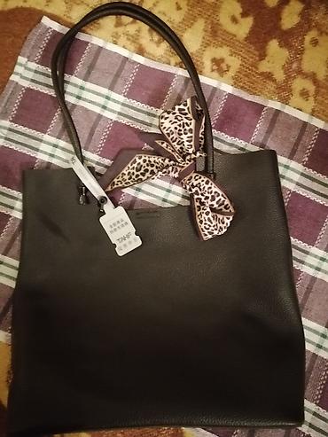 Çantalar: Məhsul: Qadın çantası (tote tipli) Təzə - Rəng: qara. - Material — 1