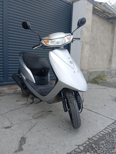 скоро: Скутер Honda, 50 куб. см, Бензин, Б/у