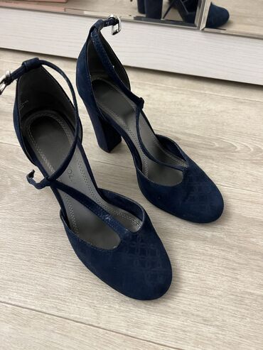 женская обувь бу 38: Туфли 38, цвет - Синий