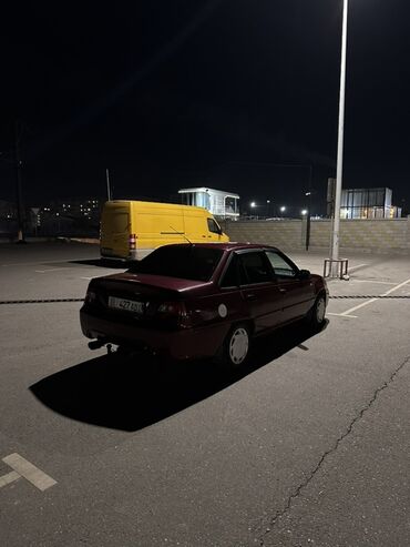 Другие автомобили: Легковой седан, темно-бордовый цвет. Кузов 4-дверный, классический — 11