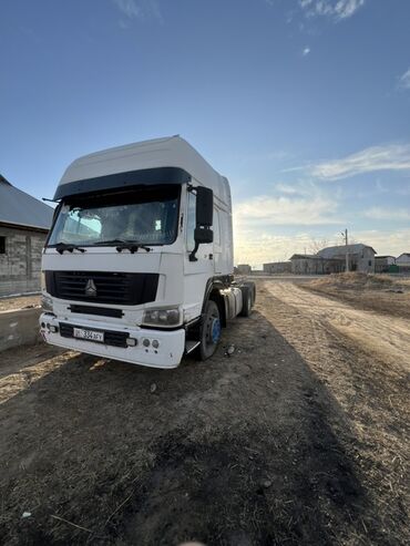 Тягачи: Тягач, Howo, 2009 г., Без прицепа — 4