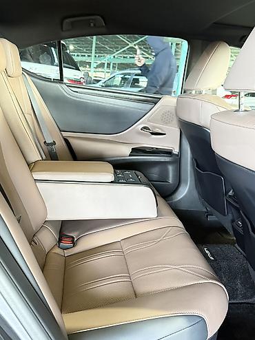 Lexus: Lexus ES: 2023 г., 2.5 л, Гибрид — 10