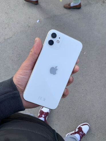 Apple iPhone: IPhone 11, Б/у, 64 ГБ, Белый, Зарядное устройство, Чехол, Кабель, 76 %