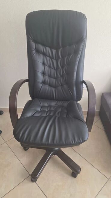 Sifarişlə ofis dəst mebeli: Mebel istehsalı və quraşdırma xidməti - Ofis masaları: İki rəngli — 17