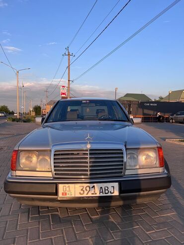 флагшток w124: Mercedes-Benz W124: 1993 г., 2.2 л, Автомат, Бензин, Седан