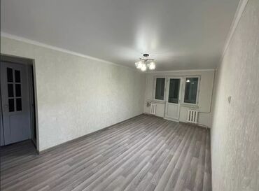 Продажа квартир: 3 комнаты, 58 м², 104 серия, 2 этаж, Евроремонт