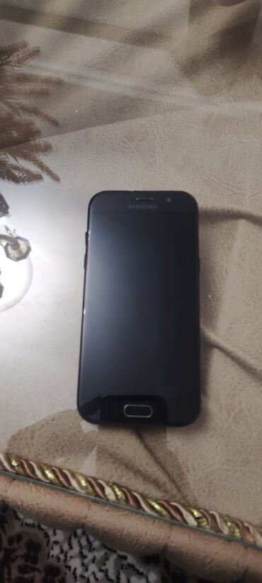optimal samsung telefonlar: Samsung Galaxy A5 2017, 32 GB, rəng - Qara, Barmaq izi