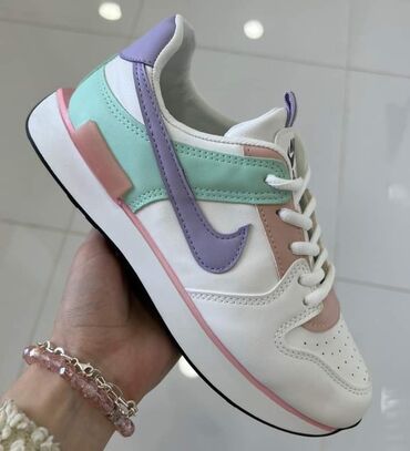 Women's Sneakers and athletic shoes: 41 — 10