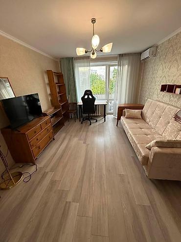 сниму квартиру на месец: 🏠 1-комнатная квартира 📍 Восток 5 🏙 Бишкек 💰 32 000 сом 🔐 Депозит: 10 — 4